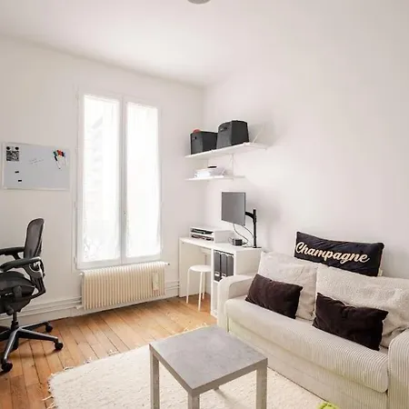 Apartment Duplex Spacieux, 10 Min De Paris Puteaux