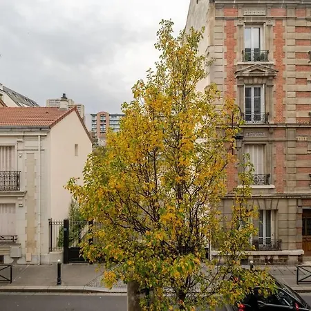 Apartment Duplex Spacieux, 10 Min De Paris Puteaux